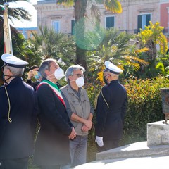 25 aprile a Bisceglie, l'omaggio solenne del Sindaco Angarano ai martiri per la libertà