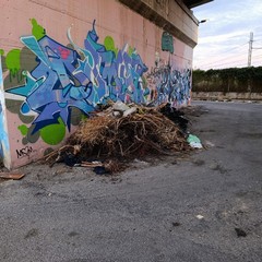 Ponte accanto all'ex piscina comunale