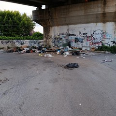 Ponte accanto all'ex piscina comunale