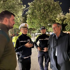 Controlli della Polizia e dei Carabinieri in piazza Vittorio Emanuele II