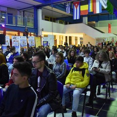 Incontro su cultura e sviluppo economico all'istituto "Dell'Olio"