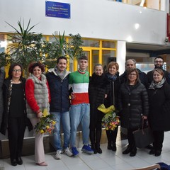 Festa per Ettore Loconsolo all'istituto "Dell'Olio"