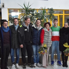 Festa per Ettore Loconsolo all'istituto "Dell'Olio"