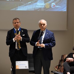 A Bisceglie installate 18 paline multimediali grazie al Rotary Club