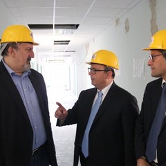 Michele Emiliano in visita presso le strutture ospedaliere di Bisceglie