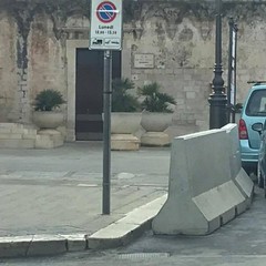 Jersey e blocchi di cemento per le strade biscegliesi