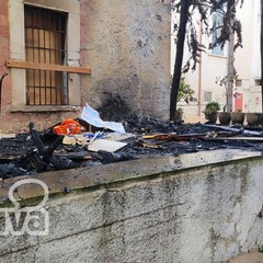 Incendio nella sede della Caritas