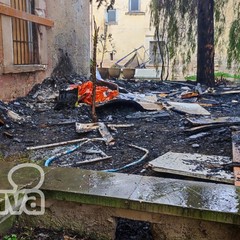 Incendio nella sede della Caritas