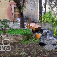 Incendio nella sede della Caritas