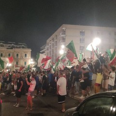 L'Italia trionfa agli Europei, tripudio per le strade di Bisceglie