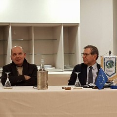 Al Rotary di Bisceglie, presentazione del libro del prof. Gianfranco Longo