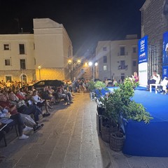 Veneziani torna a Bisceglie e racconta il «Sud dell'anima» a "Libri nel Borgo Antico"
