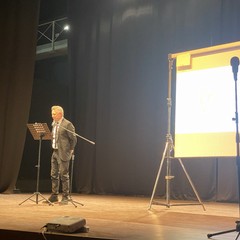 Nicola Losapio con Gaza t rra mbecu te di Demetrio Rigante