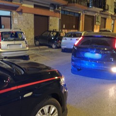 Bisceglie: sbanda e colpisce tre auto in sosta