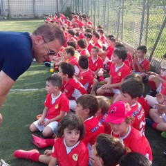 L'allenatore della Spal Semplici in visita ai piccoli del Real Bisceglie