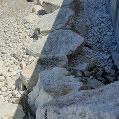 spiaggia sotto la Divina Provvidenza JPG