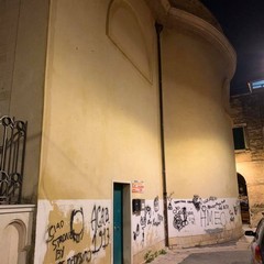 Vandalismo ai danni delle strutture della parrocchia di Sant'Agostino