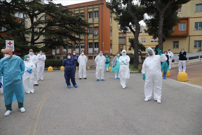 Personale sanitario dell'ospedale di Bisceglie