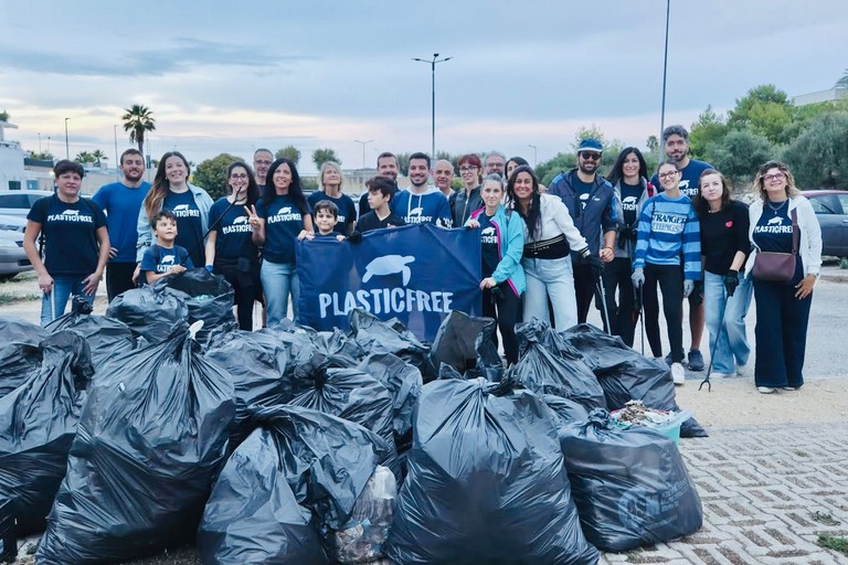 Volontari Plastic Free