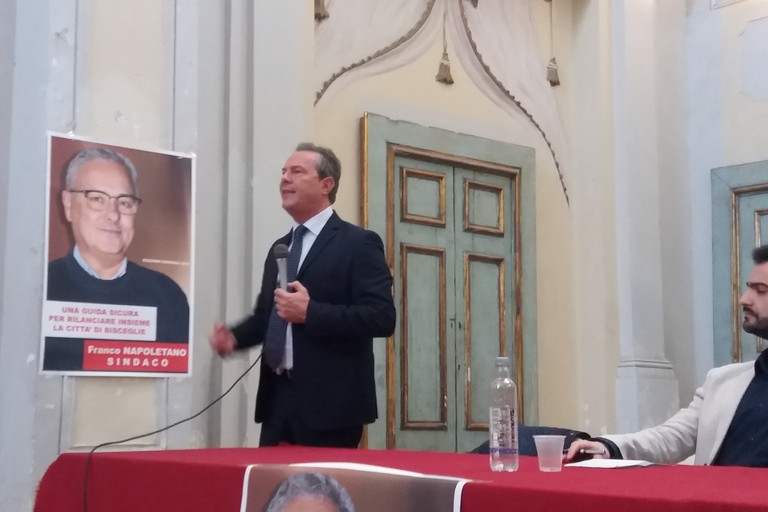 Francesco Spina è intervenuto a sostegno della candidatura a sindaco di Franco Napoletano