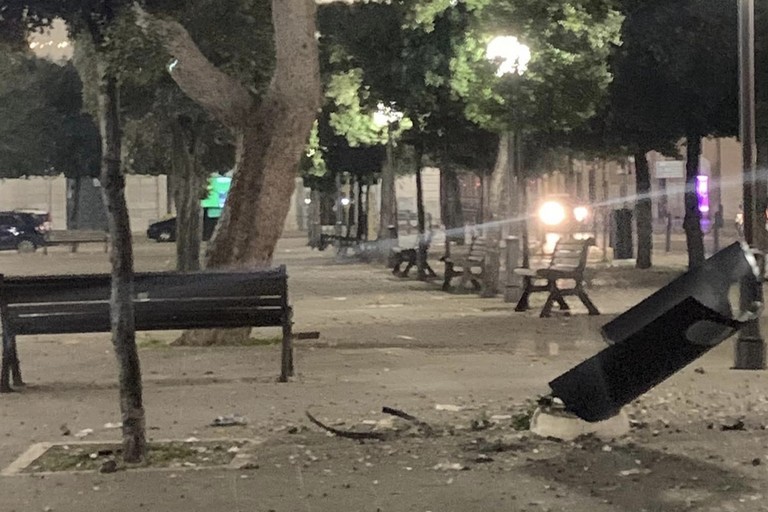 Botti di Capodanno, danni in piazza Vittorio Emanuele