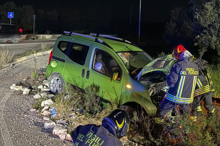 Auto finisce fuori strada sulla Bisceglie-Corato: è il terzo incidente in 24 ore