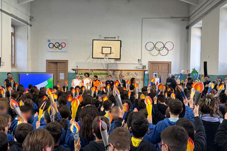 Il sindaco e l'istituto De Amicis incontrano l'atleta olimpica Elena Di Liddo