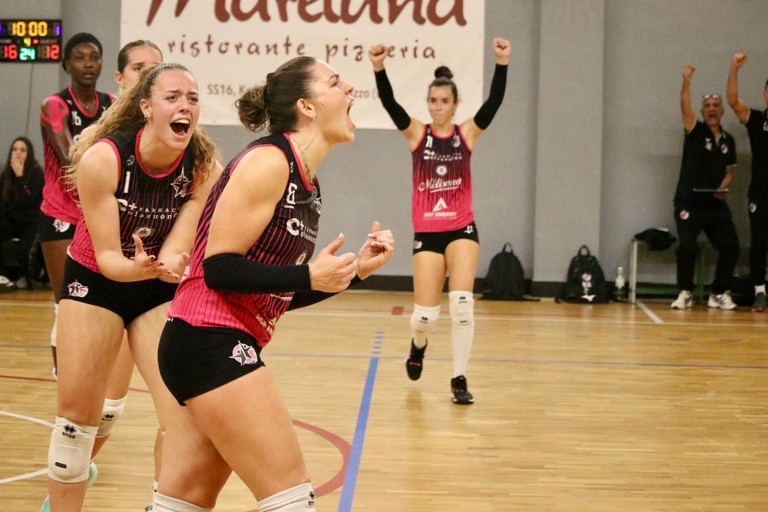 Star volley Bisceglie esultanza. <span>Foto Cristina Pellegrini</span>