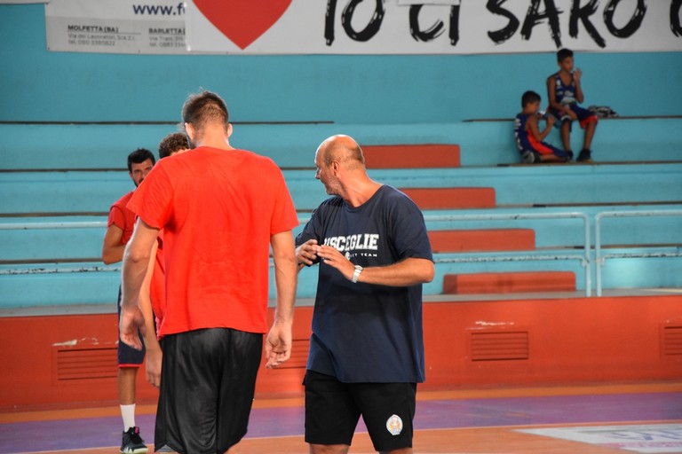 Coach Gigi Marinelli durante un allenamento. <span>Foto Antonio Lopopolo</span>