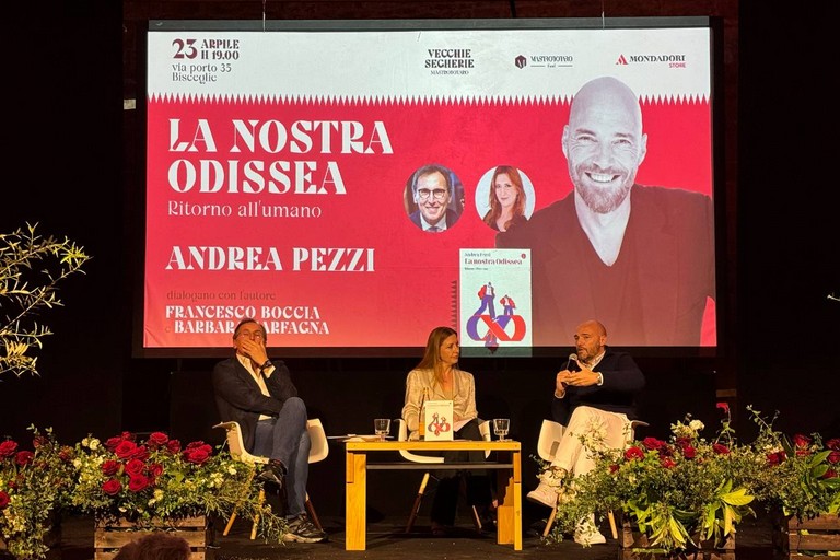 Andrea Pezzi alle Vecchie Segherie Mastrototaro. <span>Foto Serena De Musso</span>