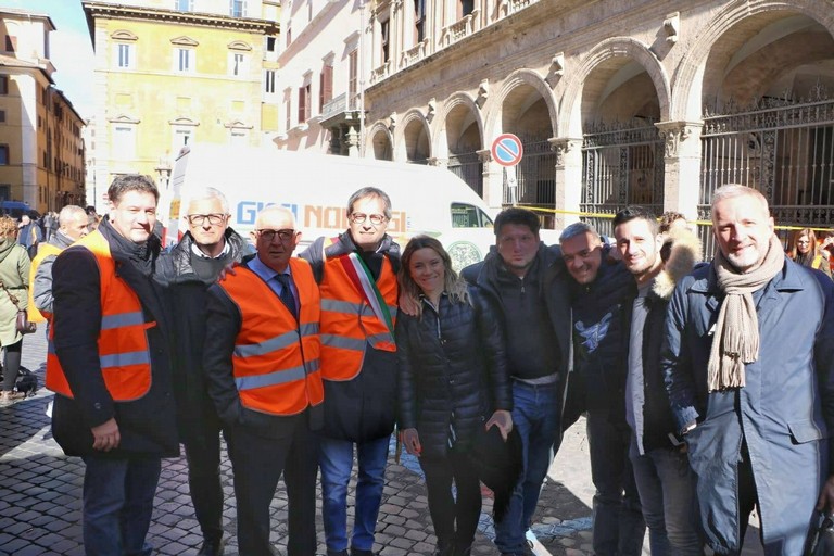 Manifestazione dei gilet arancioni a Roma