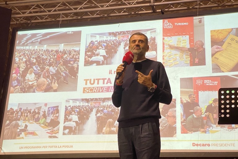 Antonio Decaro alle Vecchie Segherie Mastrototaro