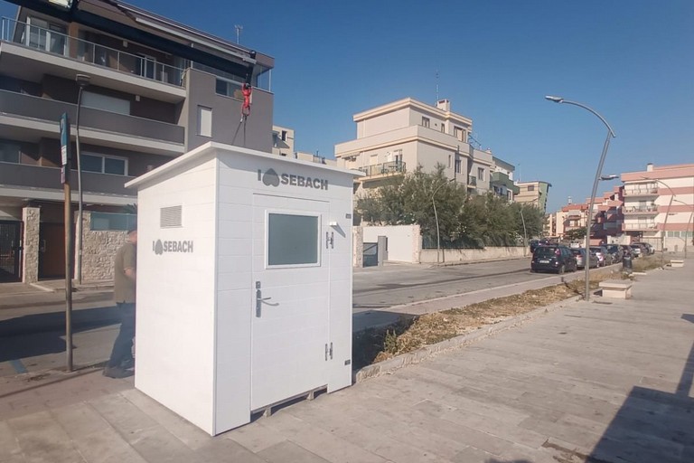 Nuovi servizi igienici sulla litoranea di Bisceglie