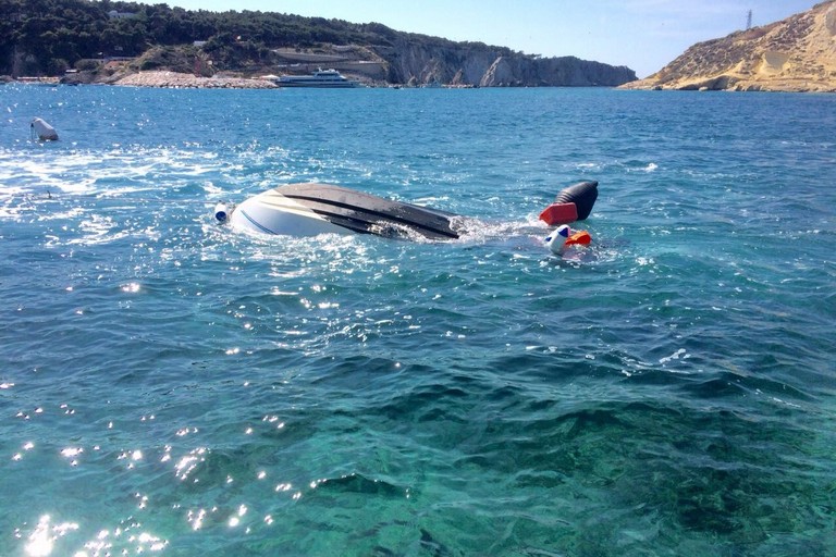 La barca da diporto affondata alle Isole Tremiti con sei biscegliesi a bordo