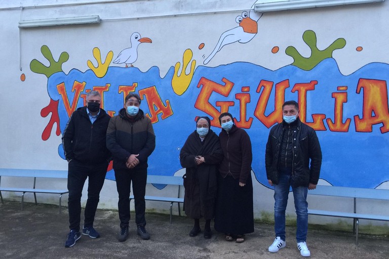 Gesto di solidarietà dell'associazione Baywatch nei confronti di Villa Giulia