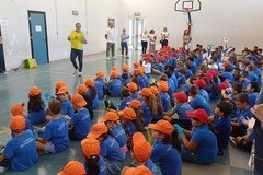 Puliamo il Mondo: alunni, insegnanti e cittadini impegnati nella pulizia della città