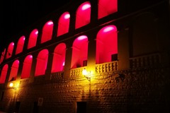 Giornata nazionale per la donazione degli organi, facciata di Palazzo San illuminata di rosso