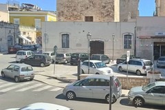 Divieto di sosta e di fermata dinanzi al nuovo posto di Polizia di Stato