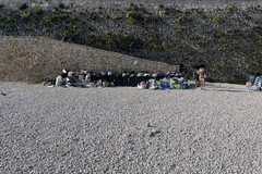 Spiagge piene di rifiuti, il duro commento di Giorgia Preziosa