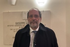 Antonio Ingroia a Bisceglie con "Traditi"