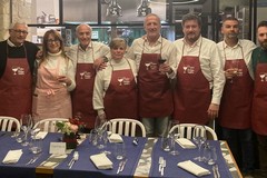 Tutto esaurito per la cena solidale organizzata da Silvestris con consiglieri e assessori. Foto