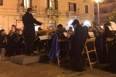 Concerto di marce funebri in piazza Regina Margherita