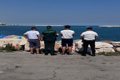 Pattugliamento delle spiagge nella giornata di Ferragosto