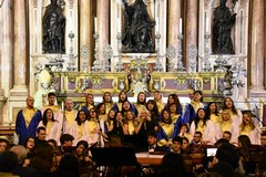 Il coro "Nuova Orfeo Gospel Singers" a Trani per un concerto di solidarietà