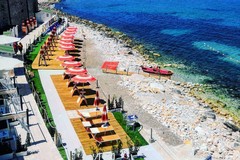 Steward biscegliese salva 70enne sulla spiaggia di Trani