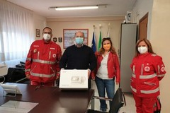 La Croce Rossa dona un ventilatore polmonare all'Asl Bt