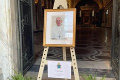 Conclusi i funerali di Papa Francesco. Decine di biscegliesi in piazza San Pietro