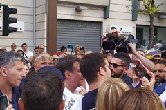Passeggiata biscegliese per il leader 5 Stelle Giuseppe Conte. Le foto