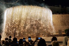 Bisceglie, cala il sipario sul Villaggio Medievale: chiusura con fuochi d’artificio al Torrione Sant’Angelo
