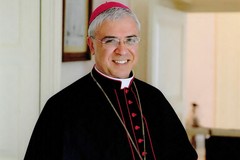 Aspettando il Papa, l'intervista a Monsignor Luigi Renna